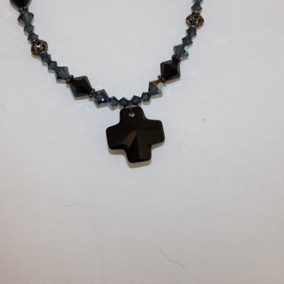 Matching earrings, bracelet and necklace, blue and black and dark metal - Picture 6 of 10